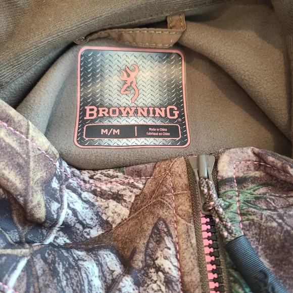 Realtree Women's Ski & Snow Jacket - Camouflage and Pink - Picture 2 of 9